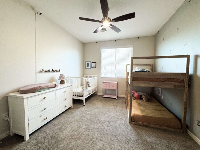 Building Photo - "Spacious 4-Bedroom, 2.5-Bathroom Home in Mesa del Sol!"