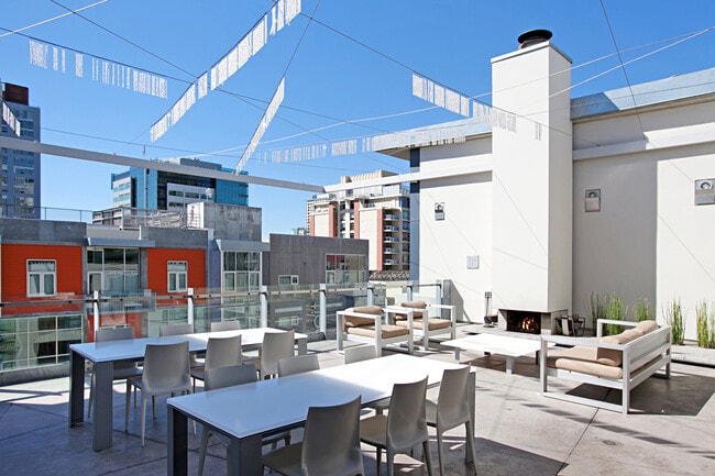 Building Photo - BRAND NEW FLOORS! Spacious 2 Bedroom 2 Bathroom at M2i in Downtown San Diego