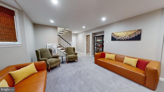 Building Photo - 7628 Chancellor Way