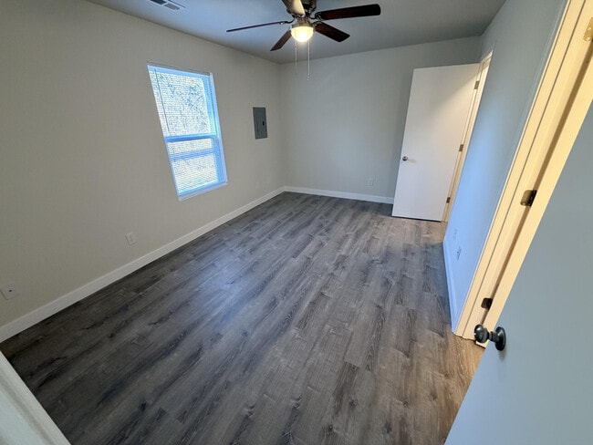 Building Photo - 1701 Hanover Blvd