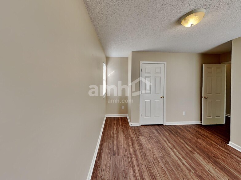 Building Photo - 3826 Tidewater Way NW