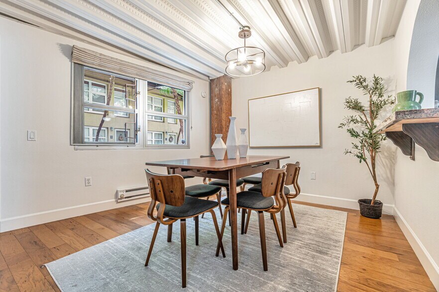 Building Photo - 400 Spear St