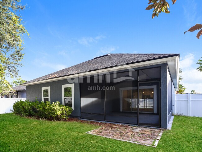 Building Photo - 85036 Furtherview Ct