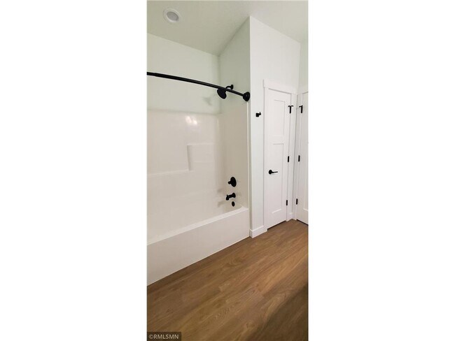 Building Photo - 1229-1231 Wisteria Ln