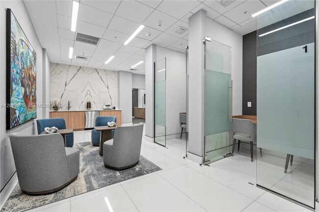Building Photo - 888 Brickell Key Dr