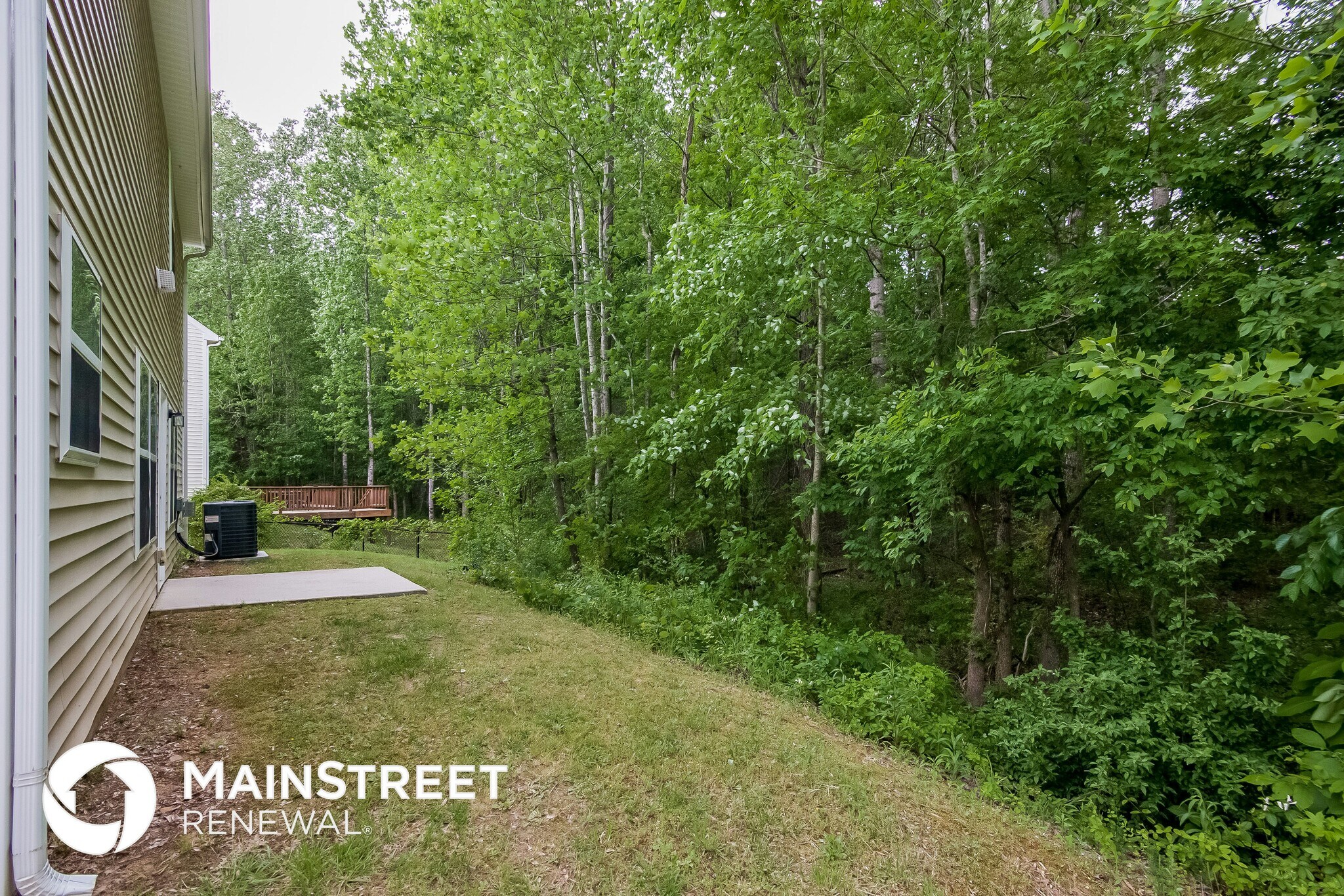 Building Photo - 12416 Oakton Hunt Dr