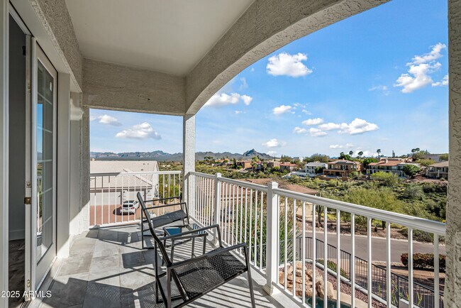 Building Photo - 15831 E Thistle Dr