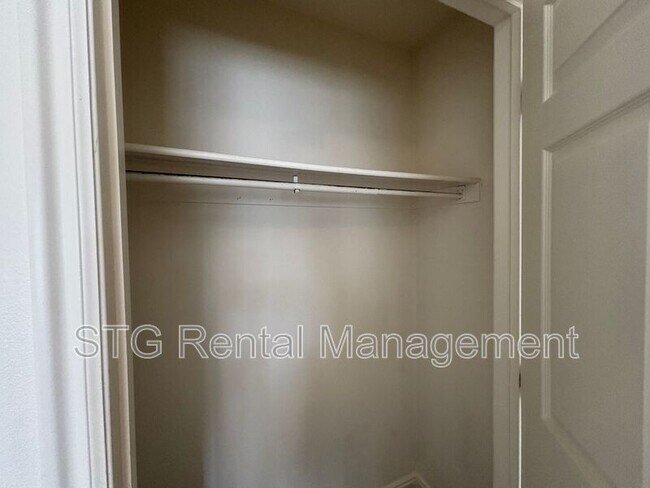 Building Photo - 154 E 100 N