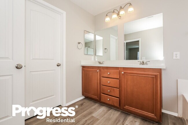 Building Photo - 8709 Dodds Canyon St