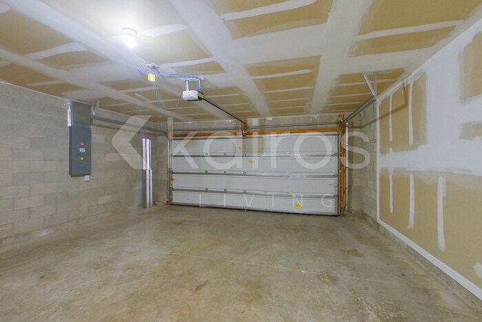 Building Photo - 3931 NW 45th Terrace