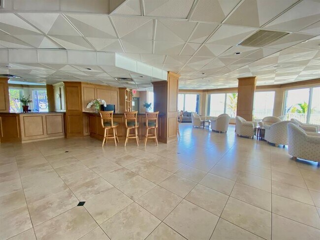 Building Photo - 1340 S Ocean Blvd
