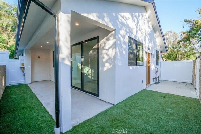 Building Photo - 7663 Maestro Ave