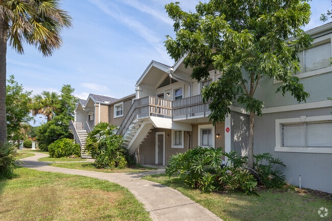 Building Photo - Cedar Creek Villas