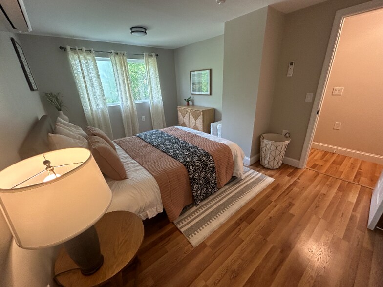 Building Photo - 15 St Francis Way