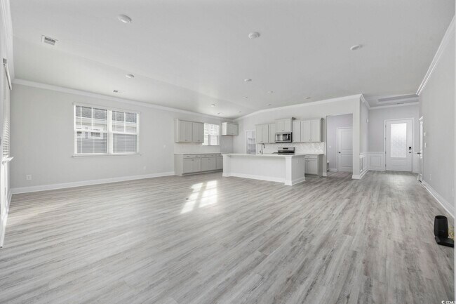 Building Photo - 7151 Shooting Star Way