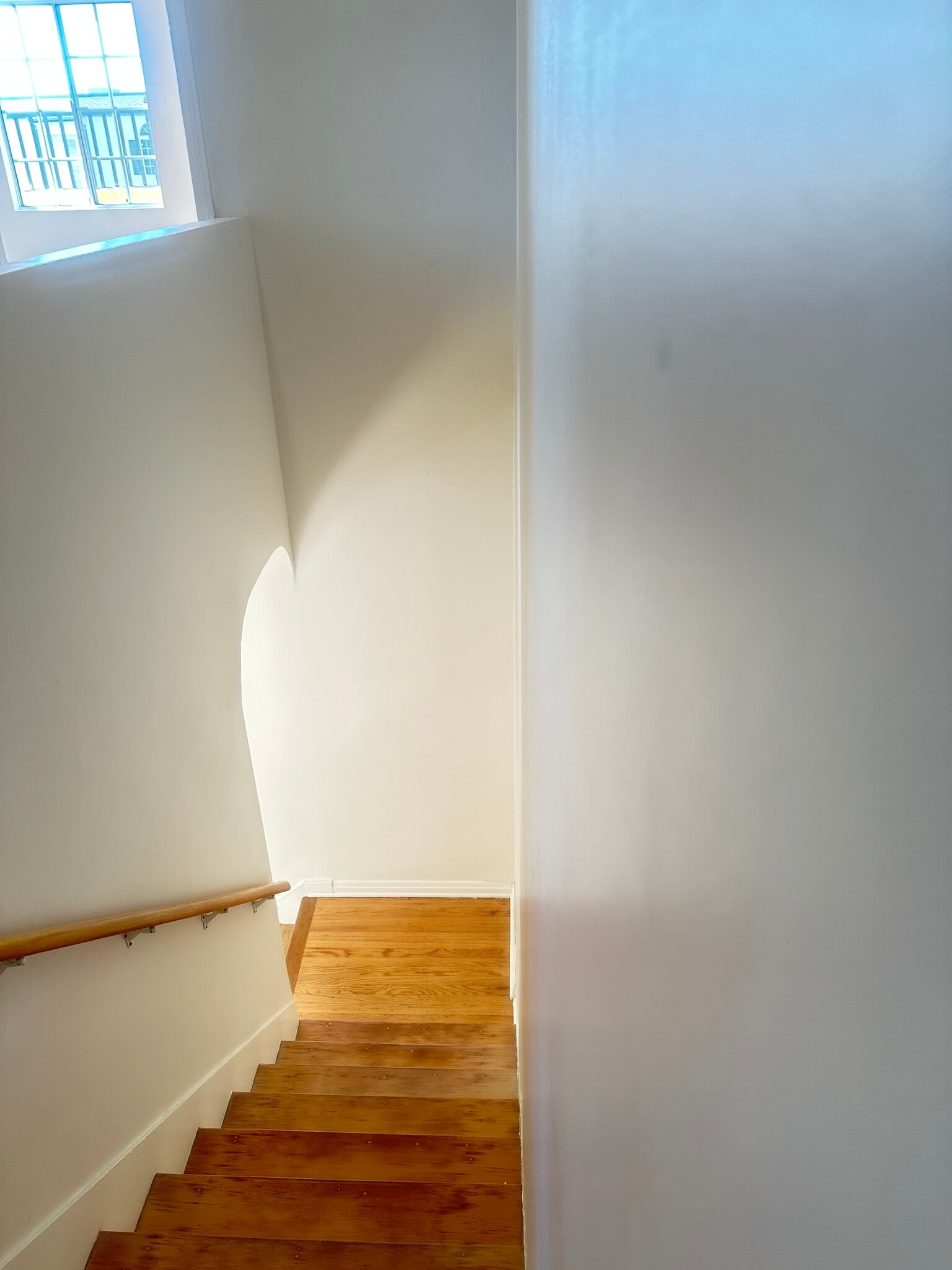 Building Photo - 1602 S Sierra Bonita Ave