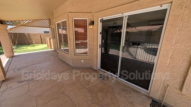 Building Photo - 2363 W Hemlock Ct
