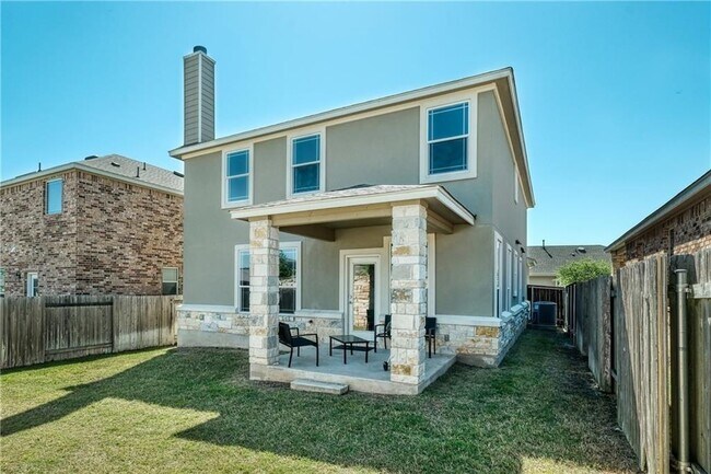 Building Photo - 521 Bradford Ln