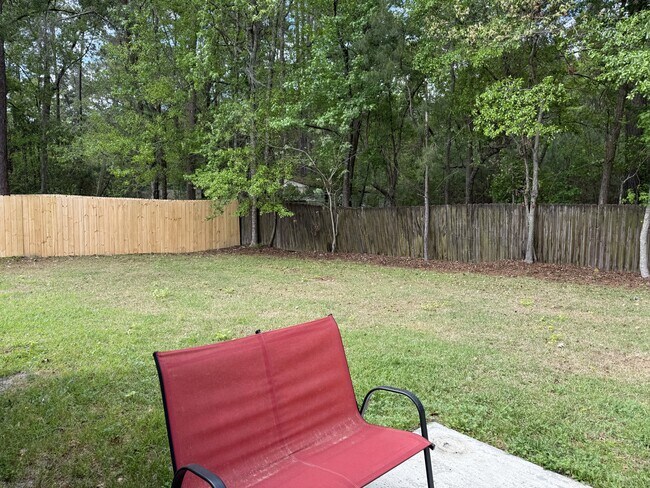 Building Photo - 146 Aquinnah Dr