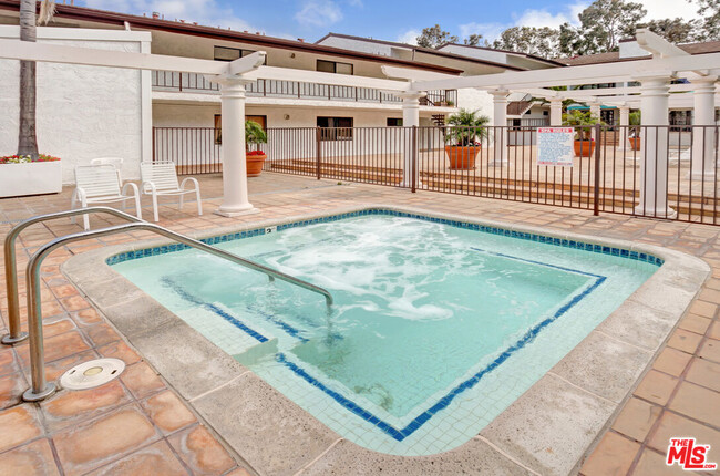 Building Photo - 26668 Seagull Way