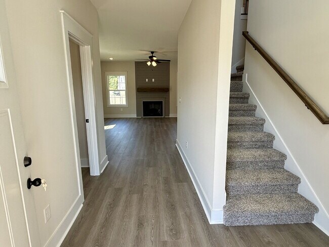 Building Photo - 166 Dewberry Rd