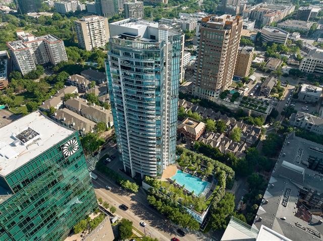 Building Photo - 2900 McKinnon St