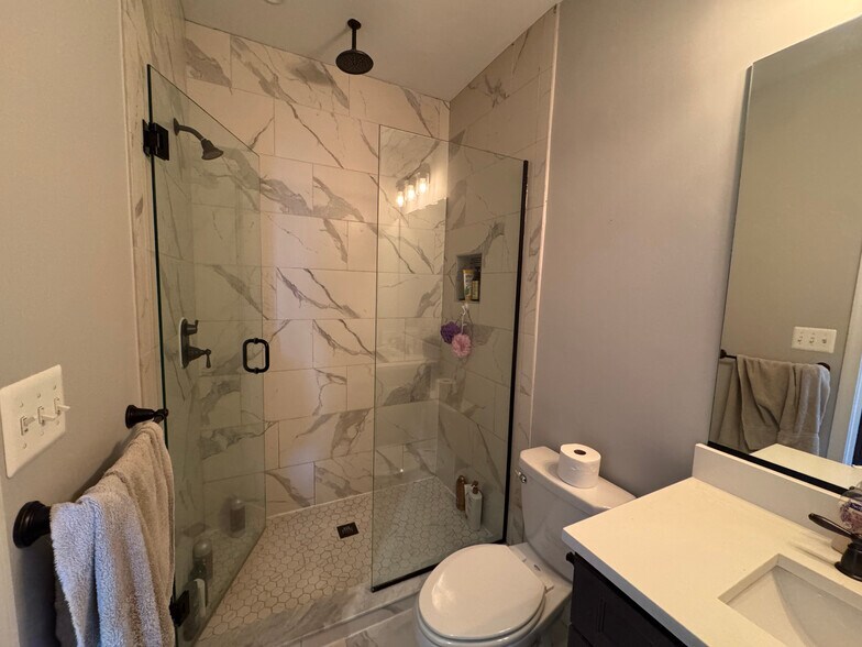 Master bathroom - 812 W 34th St