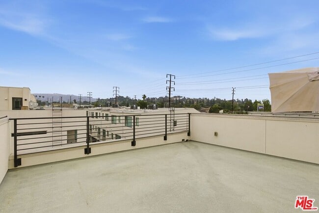 Building Photo - 1605 Arla Way