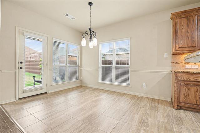 Building Photo - 708 Yarrow St