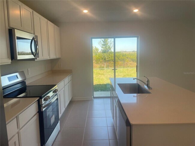 Building Photo - 3480 Chinotto Dr