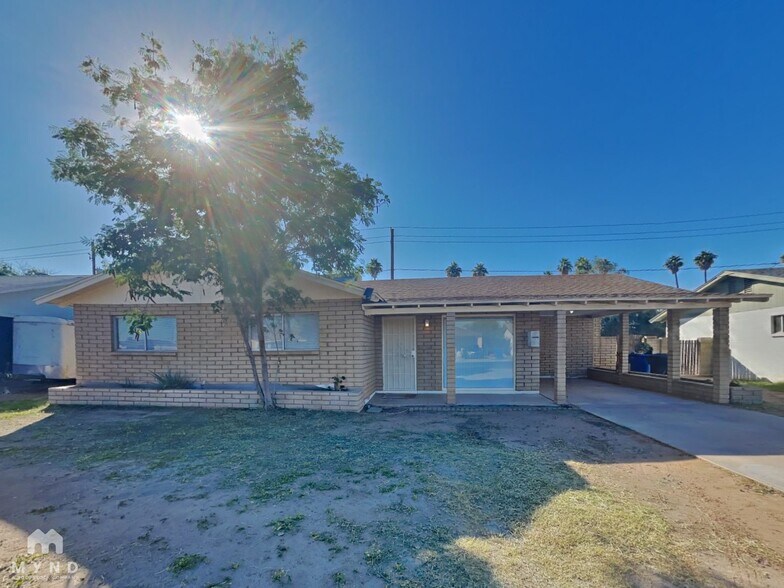 Primary Photo - 47 W 11th Dr