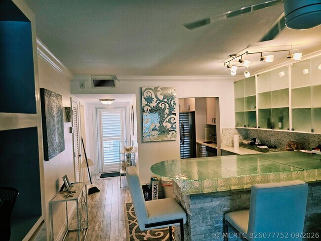 Building Photo - 1461 S Ocean Blvd