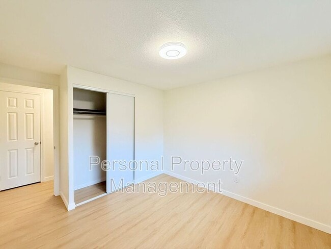 Building Photo - 519 NW 82nd St
