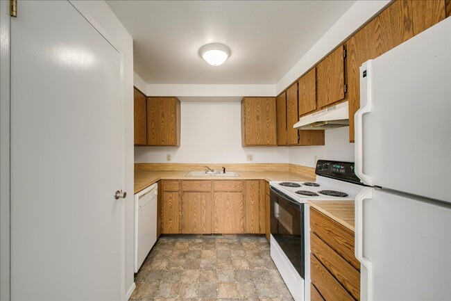 Building Photo - Charming 2 Bed, 1 Bath Duplex – Prime Bois...