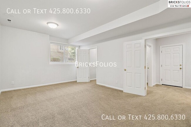 Building Photo - 2830 206th Terrace NE
