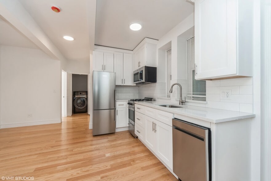 Building Photo - 107 Park Dr