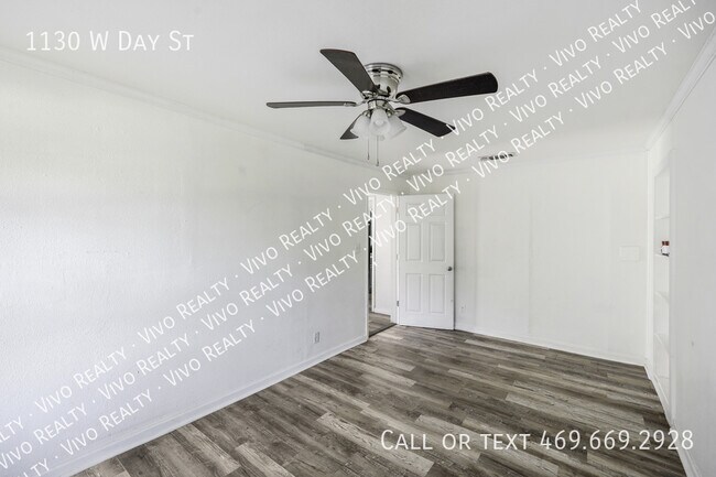 Building Photo - 1130 W Day St