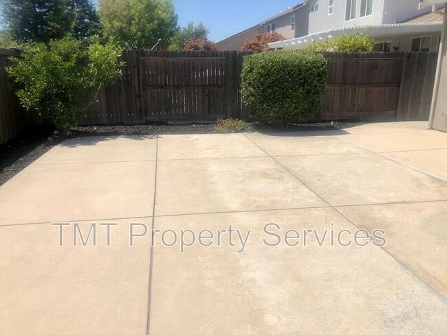 Building Photo - 2362 Dunsley Cir
