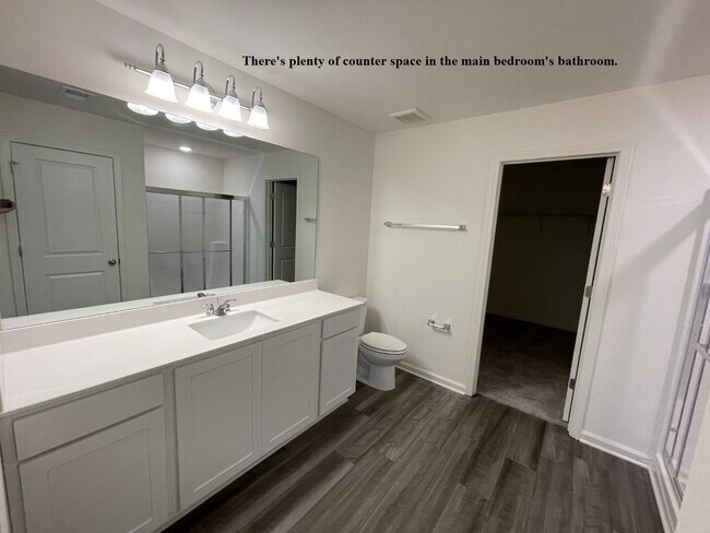 Building Photo - Beautiful 4BR