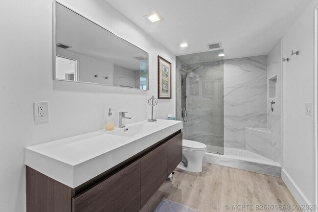 Building Photo - 3966 N Ocean Dr