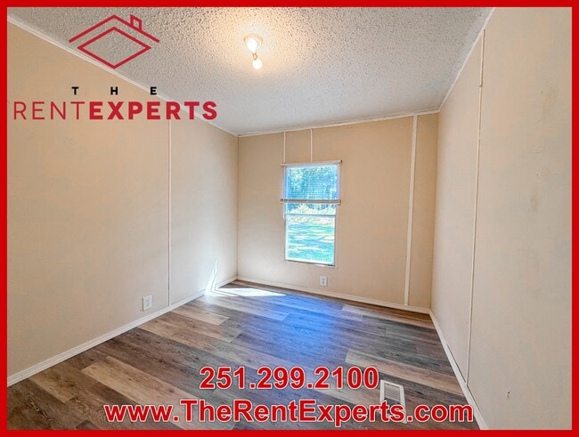 Building Photo - 6360 Mauvilla Dr W