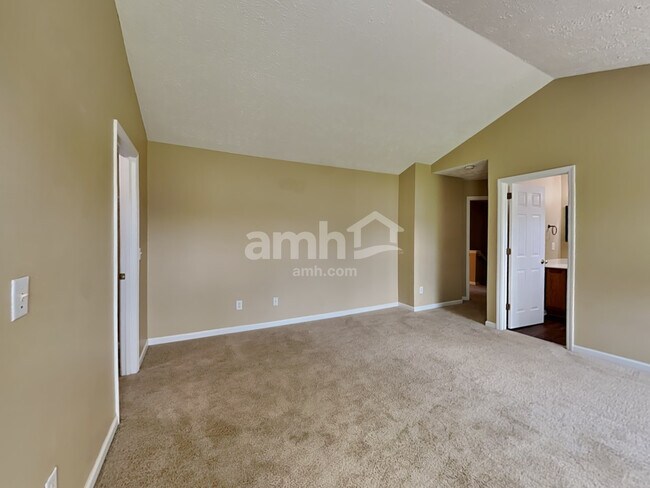 Building Photo - 2315 Hayward Ln