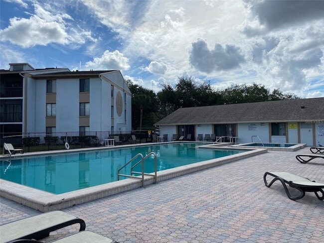 Building Photo - 8213 Sun Spring Cir