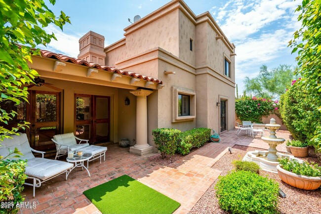 Building Photo - 8526 E Vista Del Lago