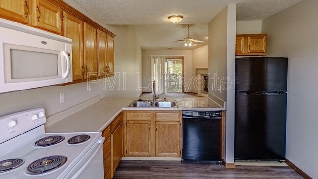 Building Photo - 2035 Bridgewater Cir