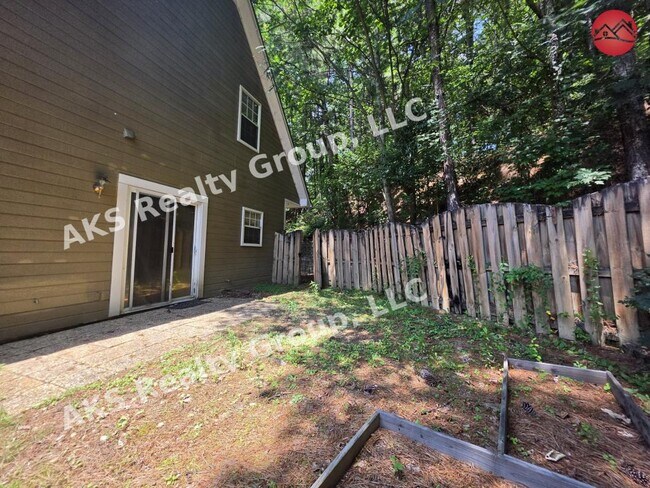 Building Photo - 5004 Melrose Way