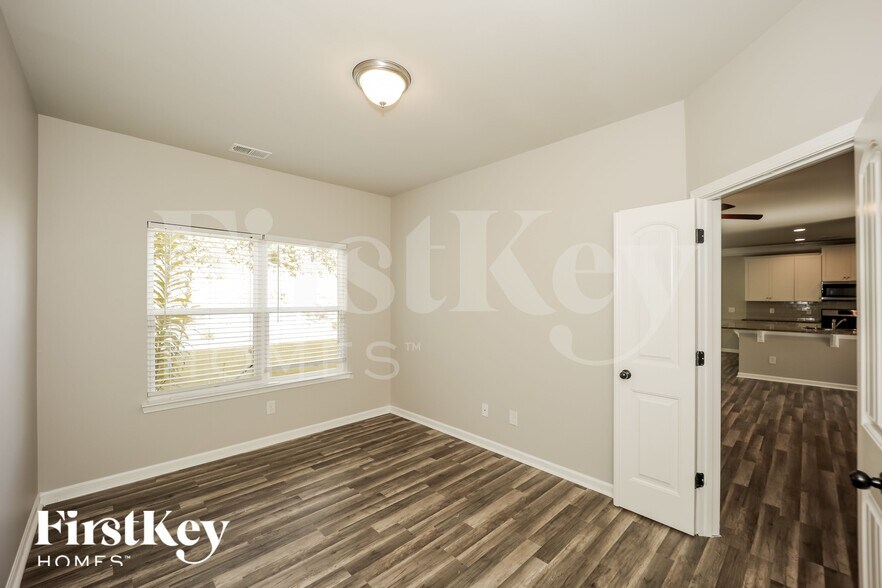 Building Photo - 330 Windpher Ridge