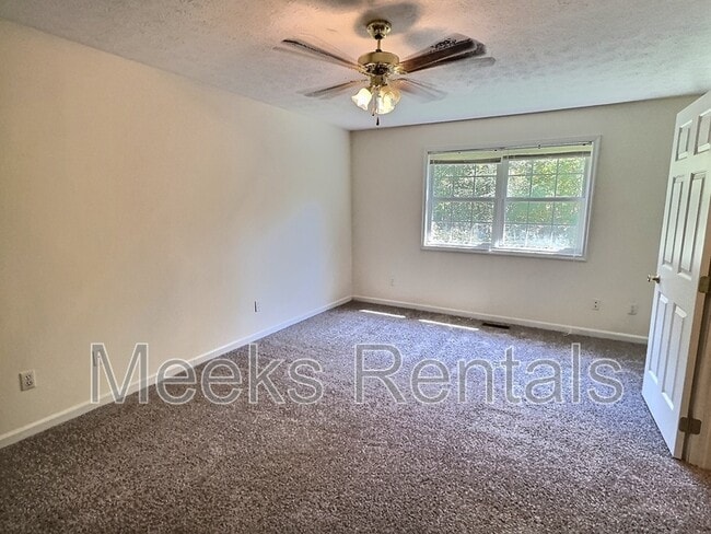 Building Photo - 110 Botley Ln