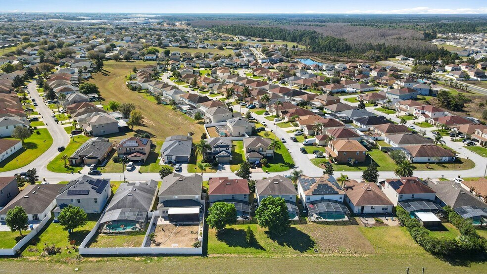 Building Photo - 642 Elderberry Dr