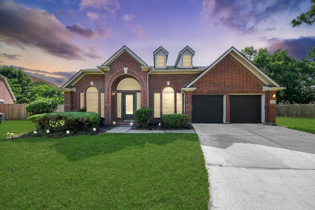 Building Photo - 8322 Adler Lake Dr